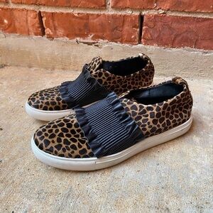 Donald Pliner  Womens 7 Sal Leopard Animal Print Calf Hair Slip On Sneakers